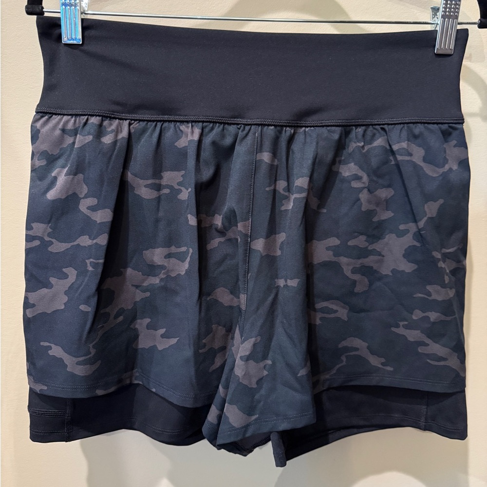 Spanx Women's Black Camo running shorts